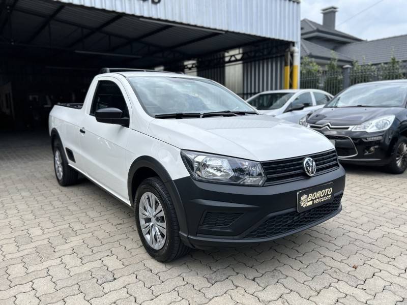 VOLKSWAGEN - SAVEIRO - 2022/2023 - Branca - R$ 78.800,00