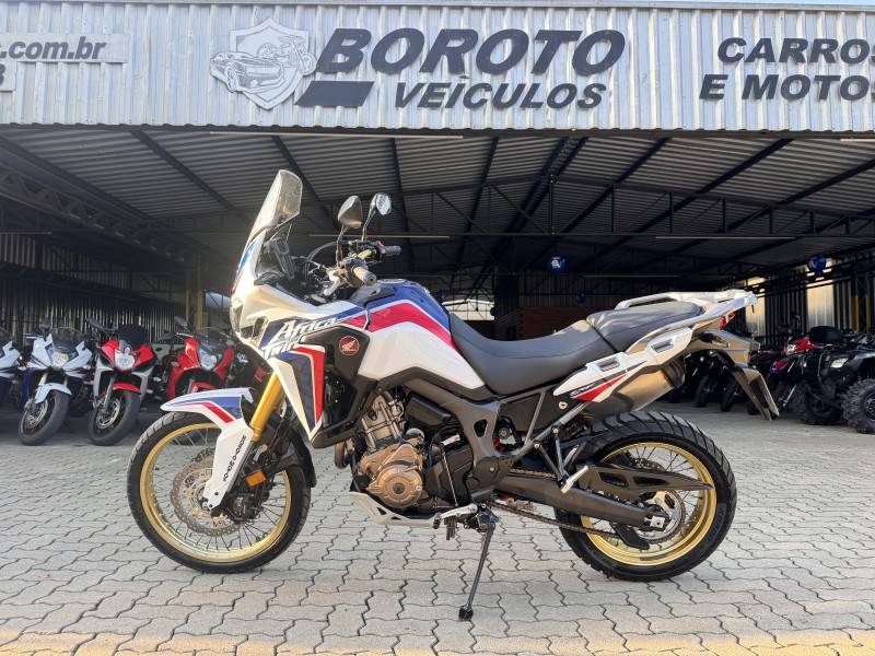 HONDA - CRF 1000L AFRICA TWIN - 2018/2018 - Branca - R$ 63.800,00