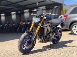 YAMAHA - MT - 2015/2015 - Roxa - R$ 43.800,00