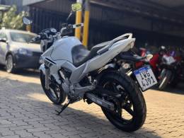 YAMAHA - FAZER - 2014/2015 - Branca - R$ 15.800,00