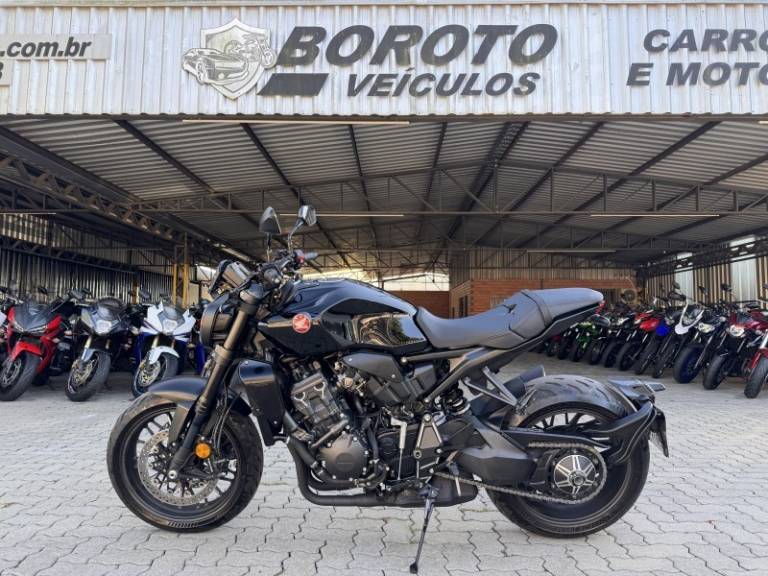 HONDA - CB 1000R - 2023/2023 - Preta - R$ 83.800,00