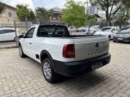 VOLKSWAGEN - SAVEIRO - 2022/2023 - Branca - R$ 78.800,00