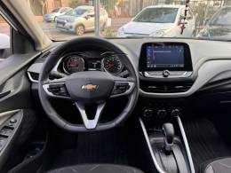 CHEVROLET - ONIX - 2021/2022 - Branca - R$ 87.800,00