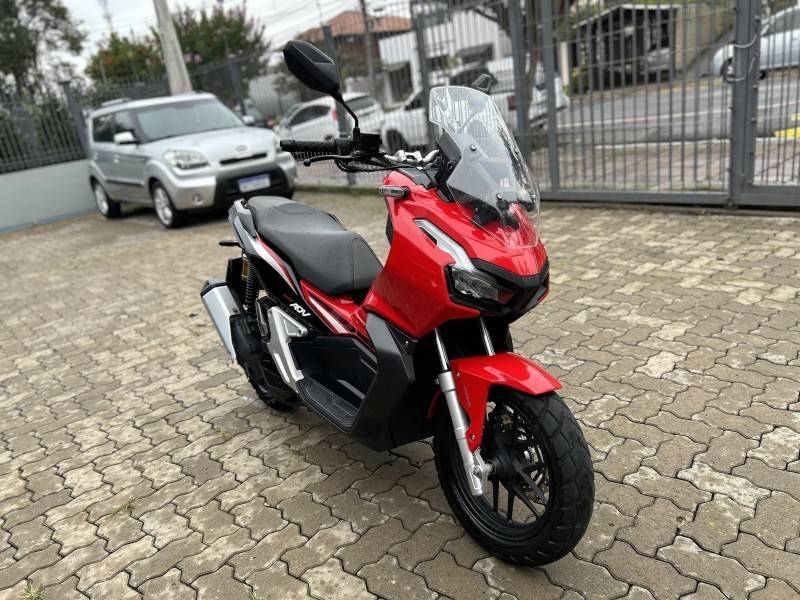 HONDA - ADV 150 - 2021/2022 - Vermelha - R$ 22.800,00