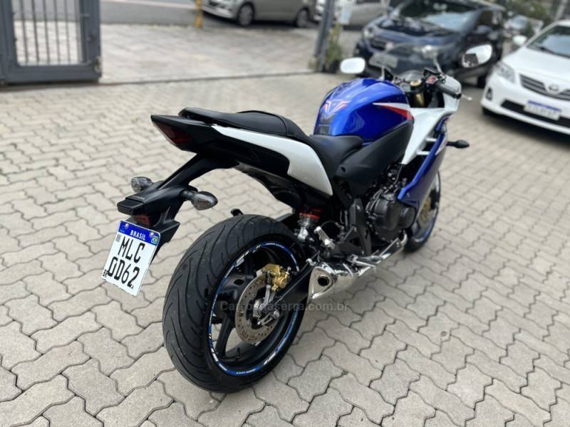 HONDA - CBR 600F - 2013/2013 - Azul - R$ 39.800,00