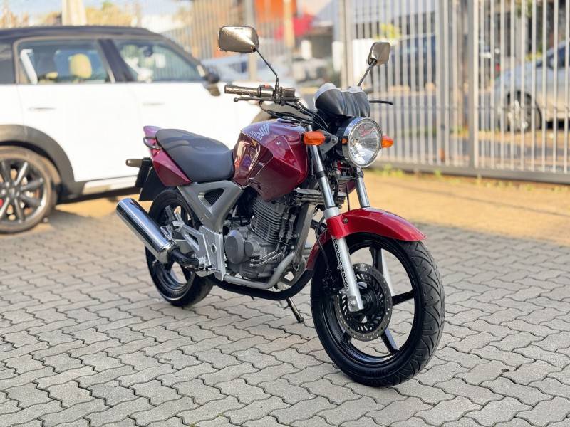 HONDA - CBX 250 TWISTER - 2006/2006 - Vermelha - R$ 9.800,00