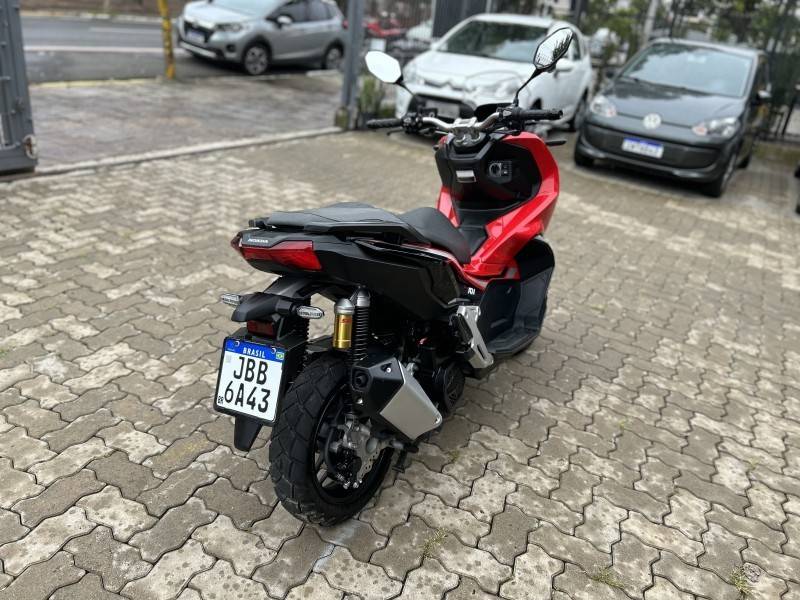 HONDA - ADV 150 - 2021/2022 - Vermelha - R$ 22.800,00