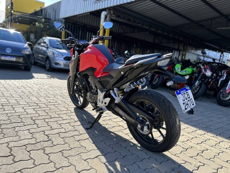 HONDA - CB 300F TWISTER - 2023/2023 - Vermelha - R$ 25.800,00