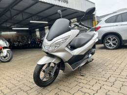 HONDA - PCX - 2018/2018 - Prata - R$ 15.800,00