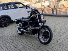 HONDA - SHADOW 600C - 2002/2002 - Preta - R$ 26.800,00