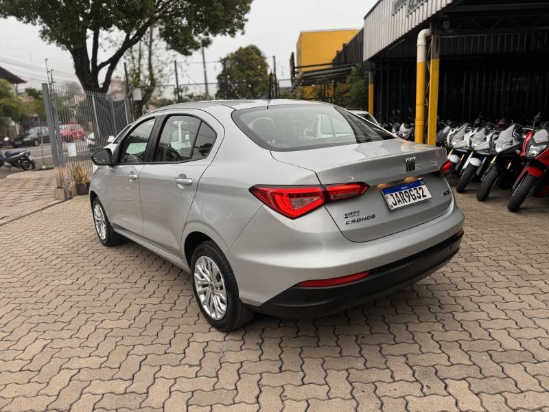 FIAT - CRONOS - 2021/2021 - Prata - R$ 69.800,00