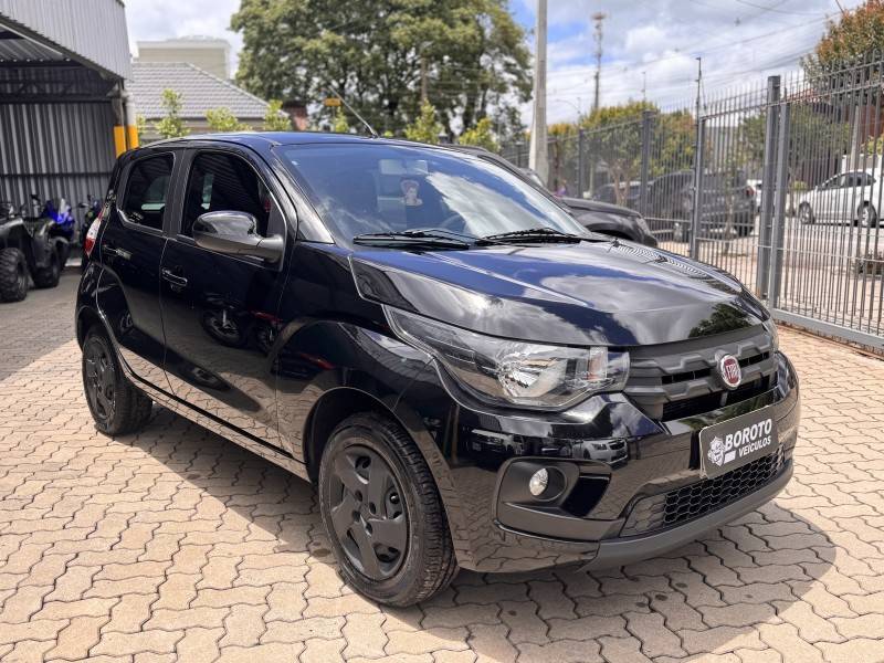 FIAT - MOBI - 2019/2020 - Preta - R$ 48.800,00