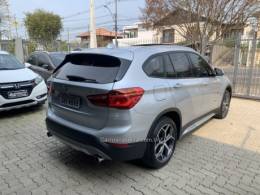 BMW - X1 - 2017/2018 - Prata - R$ 150.000,00