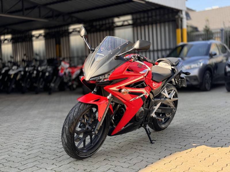 HONDA - CBR 500R - 2018/2018 - Vermelha - R$ 32.800,00