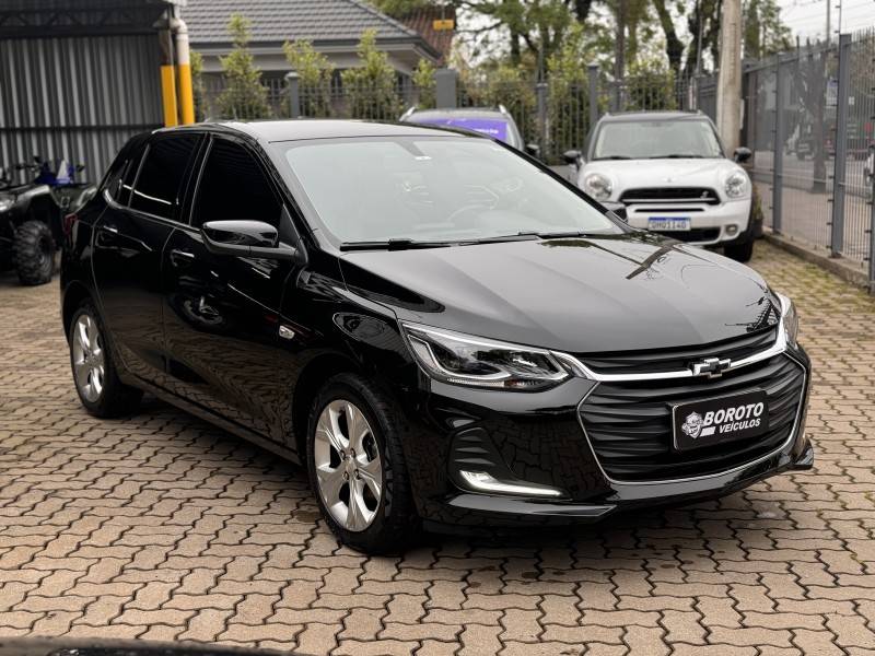 CHEVROLET - ONIX - 2020/2020 - Preta - R$ 84.800,00