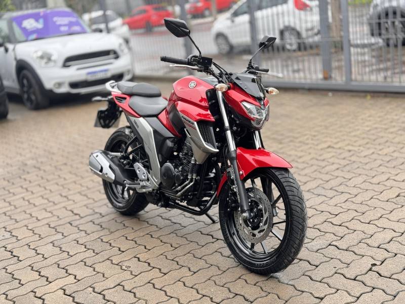 YAMAHA - FAZER - 2019/2020 - Branca - R$ 20.800,00