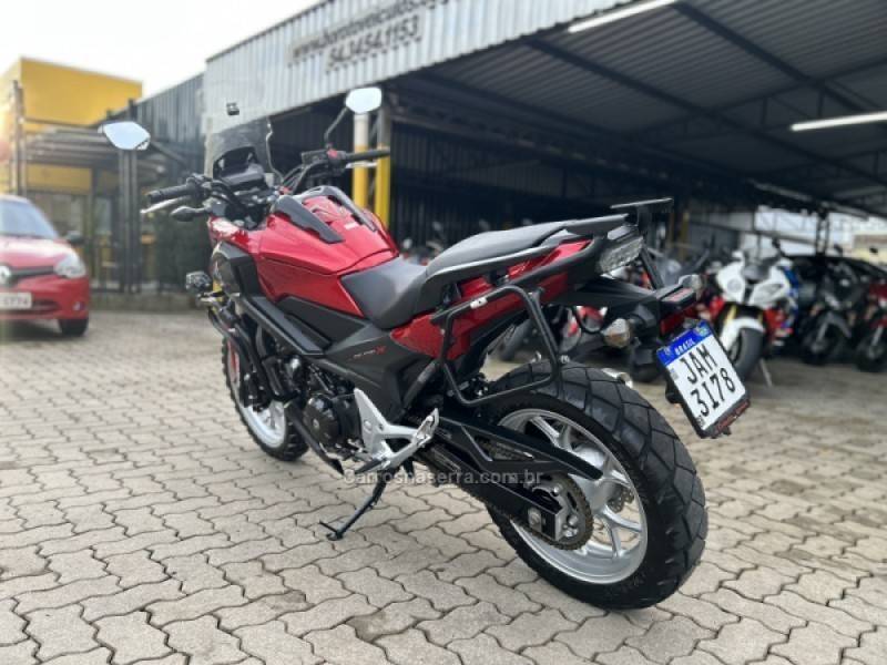 HONDA - NC 750X - 2021/2021 - Vermelha - R$ 48.800,00