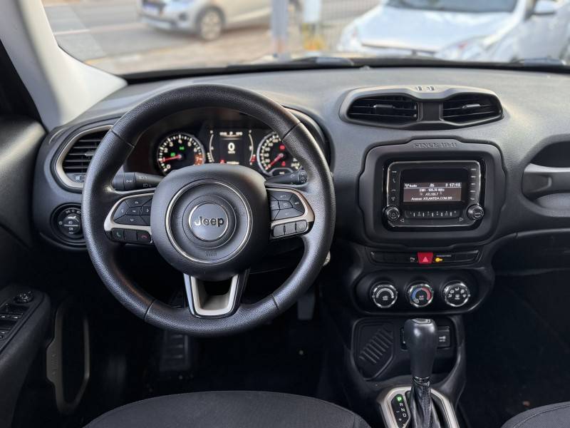 JEEP - RENEGADE - 2015/2016 - Preta - R$ 69.800,00