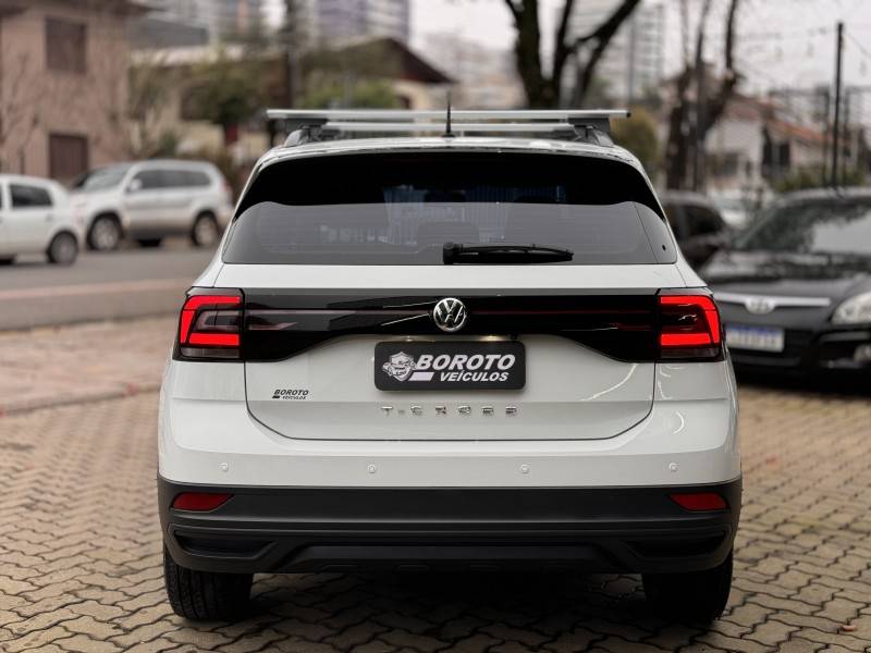 VOLKSWAGEN - T-CROSS - 2021/2021 - Branca - R$ 102.800,00