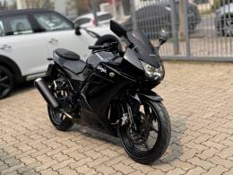 KAWASAKI - NINJA 250R - 2010/2010 - Preta - R$ 13.800,00