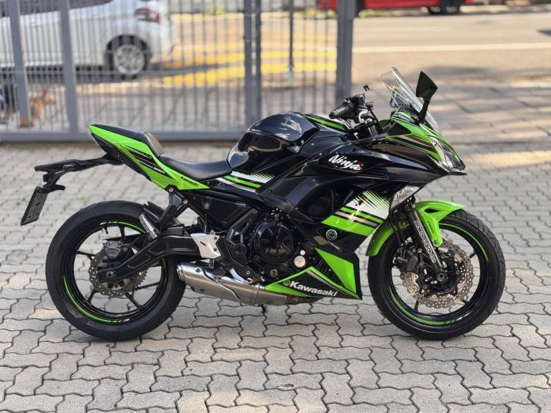 KAWASAKI - NINJA 650 - 2017/2018 - Verde - R$ 34.800,00