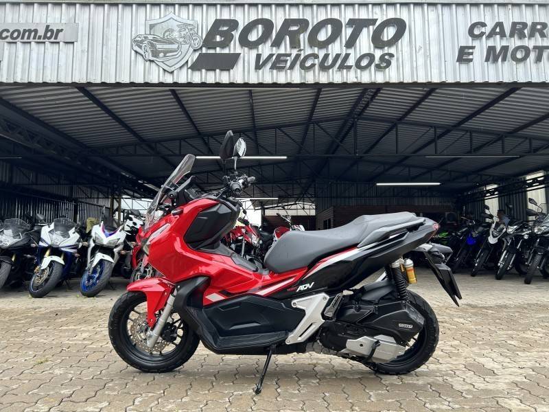 HONDA - ADV 150 - 2021/2022 - Vermelha - R$ 22.800,00