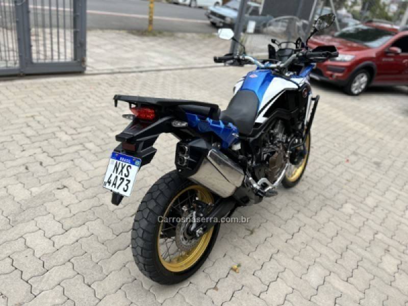 HONDA - CRF 1000L AFRICA TWIN - 2016/2017 - Azul - R$ 62.800,00