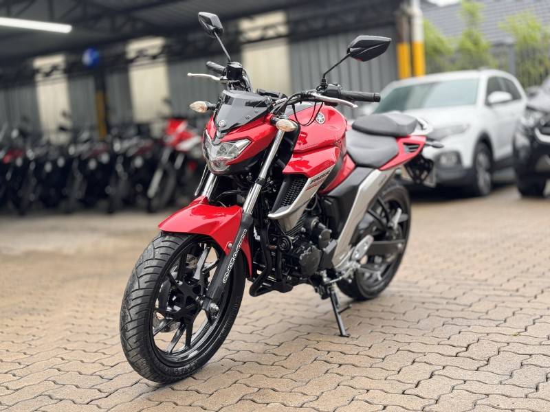 YAMAHA - FAZER - 2019/2020 - Branca - R$ 20.800,00