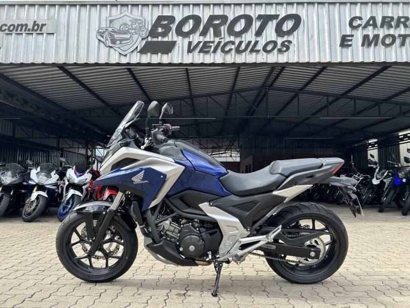 HONDA - NC 750X - 2023/2023 - Azul - R$ 57.800,00