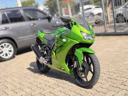 KAWASAKI - NINJA 250R - 2012/2012 - Verde - R$ 15.800,00