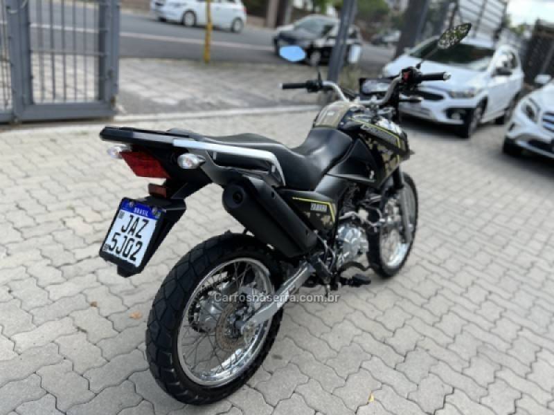 YAMAHA - XTZ 150 - 2022/2022 - Bege - R$ 18.800,00