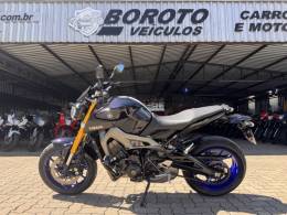 YAMAHA - MT - 2015/2015 - Roxa - R$ 43.800,00