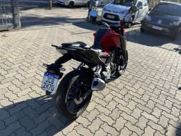 HONDA - CB 300F TWISTER - 2023/2023 - Vermelha - R$ 25.800,00