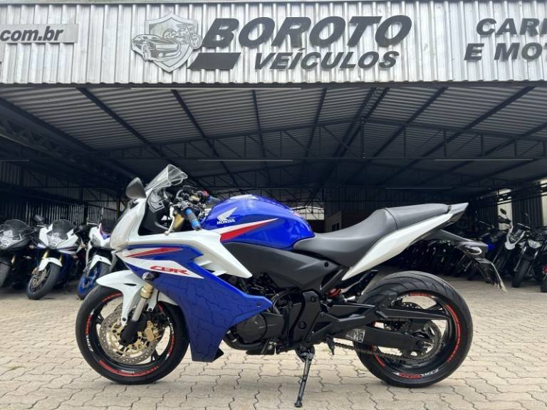 HONDA - CBR 600F - 2013/2013 - Azul - R$ 39.800,00