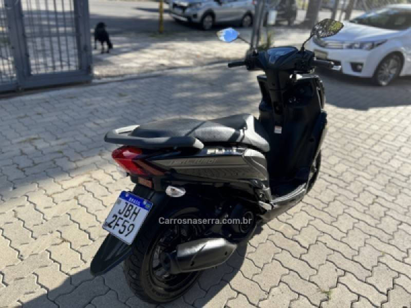 YAMAHA - FLUO 125 ABS - 2022/2023 - Preta - R$ 14.300,00