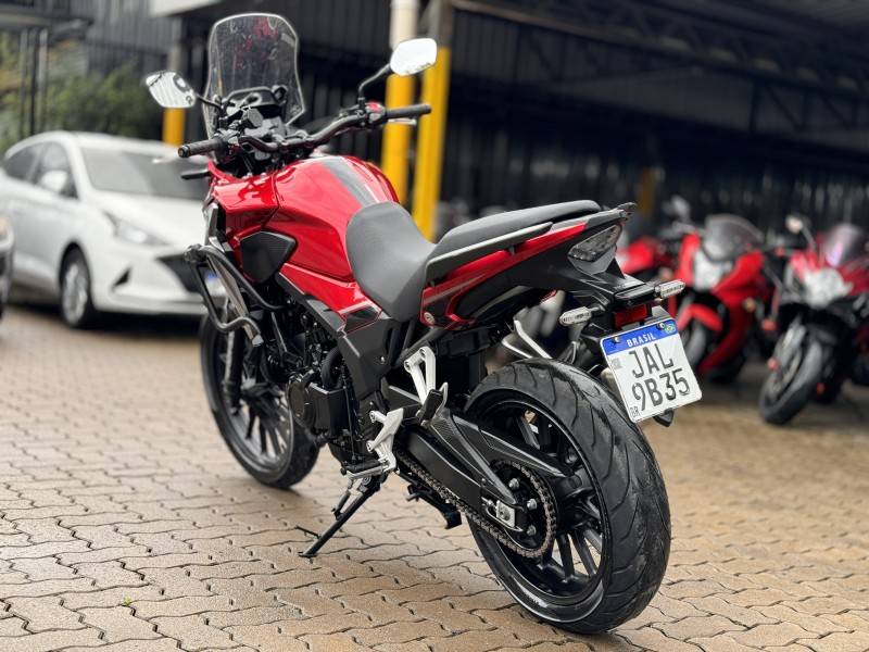 HONDA - CB 500 - 2020/2021 - Vermelha - R$ 42.800,00