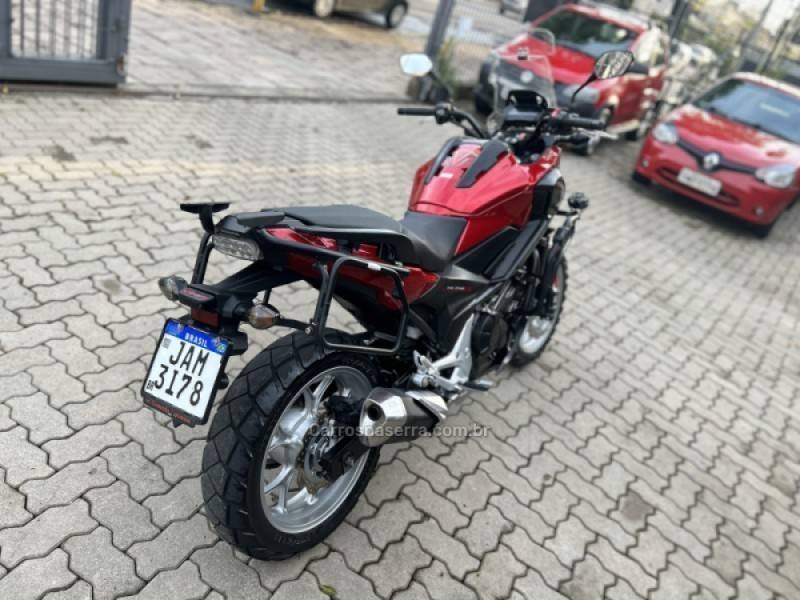 HONDA - NC 750X - 2021/2021 - Vermelha - R$ 48.800,00