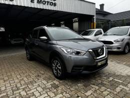 NISSAN - KICKS - 2018/2019 - Cinza - R$ 83.800,00