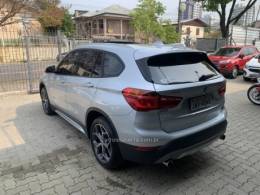 BMW - X1 - 2017/2018 - Prata - R$ 150.000,00