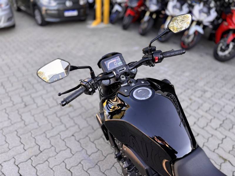 HONDA - CB 1000R - 2023/2023 - Preta - R$ 83.800,00